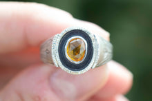 Load image into Gallery viewer, Signet Ring| .925 Sterling silver| Sesspertite Garnet| Hand Engraved
