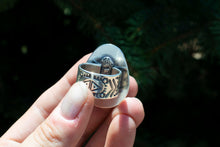 Load image into Gallery viewer, Crinoid Fossil Ring| .925 Sterling Silver| Size 8.5
